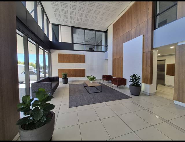 1,082M² OFFICE TO LET IN SANDTON CENTRAL